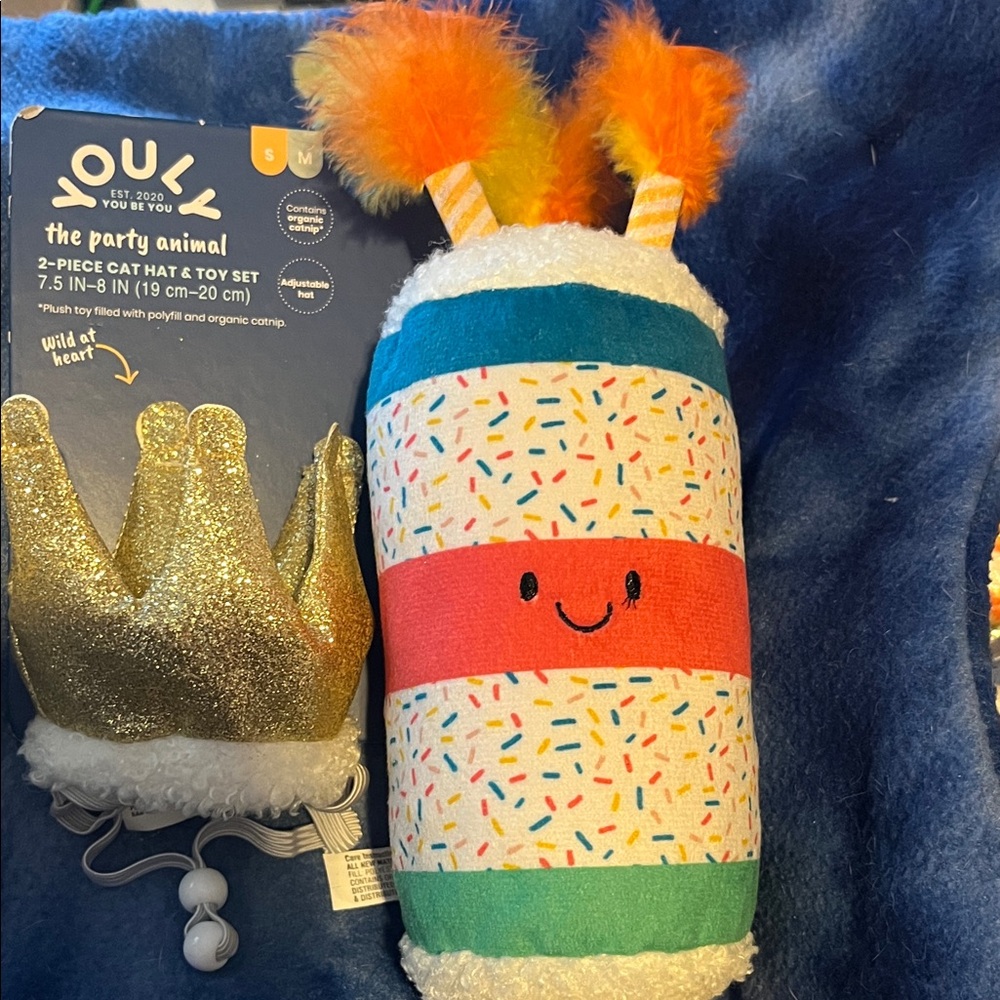 Youly The Party Cat Animal Colorful Plush Toy with Gold Crown - New Never Used.